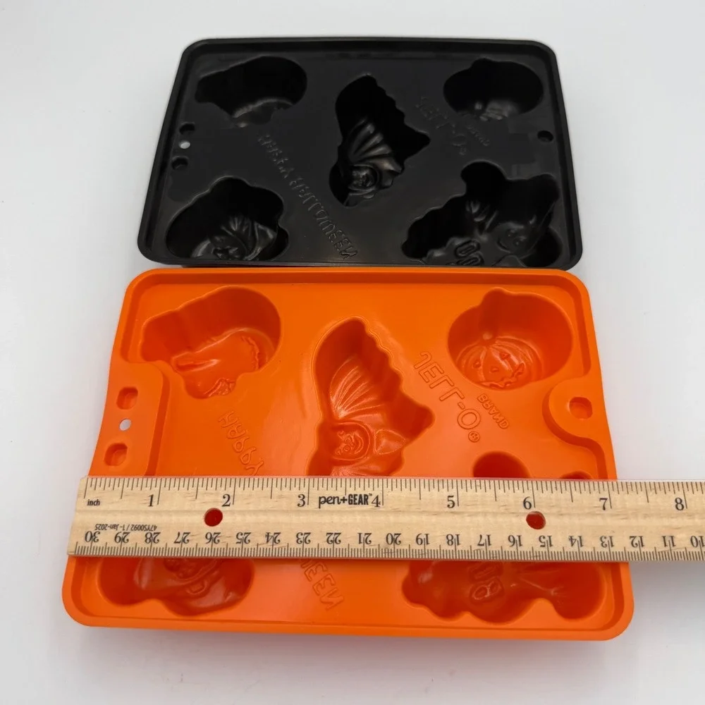 Vintage Jell-O Halloween Jigglers Molds Set of 2 Orange Black 1998 Recipe Book